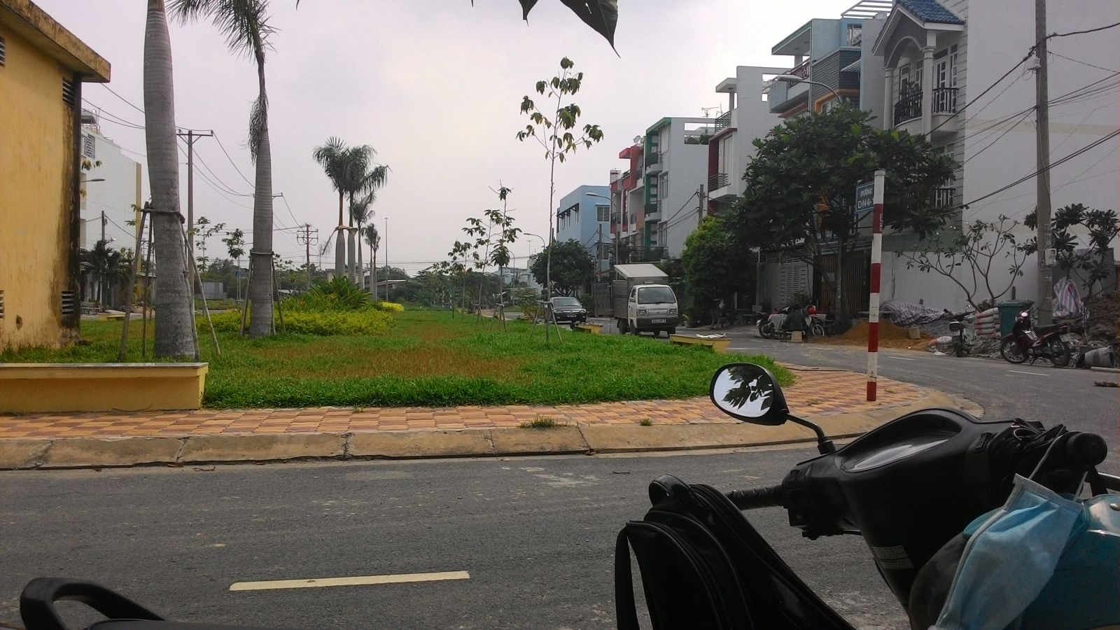 Cần bán lô đất mặt tiền đường 30 tháng 4 