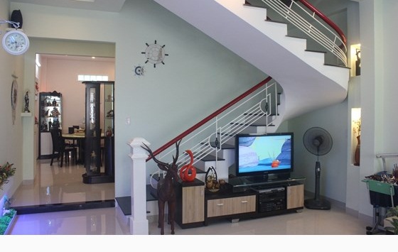 Bán nhà 3 tầng đường Nguyễn Xuân Khoát, nhà mới xây vào ở ngay