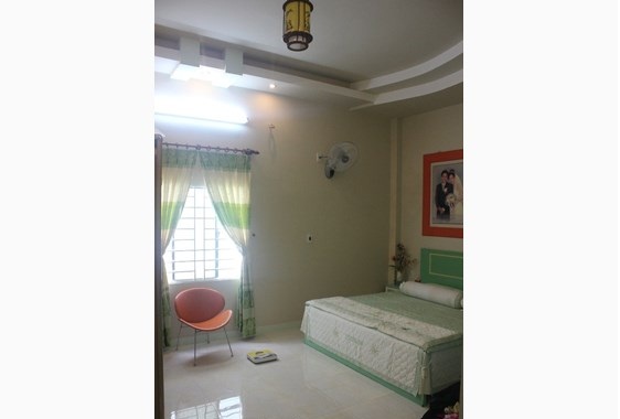 Bán nhà 3 tầng đường Nguyễn Xuân Khoát, nhà mới xây vào ở ngay